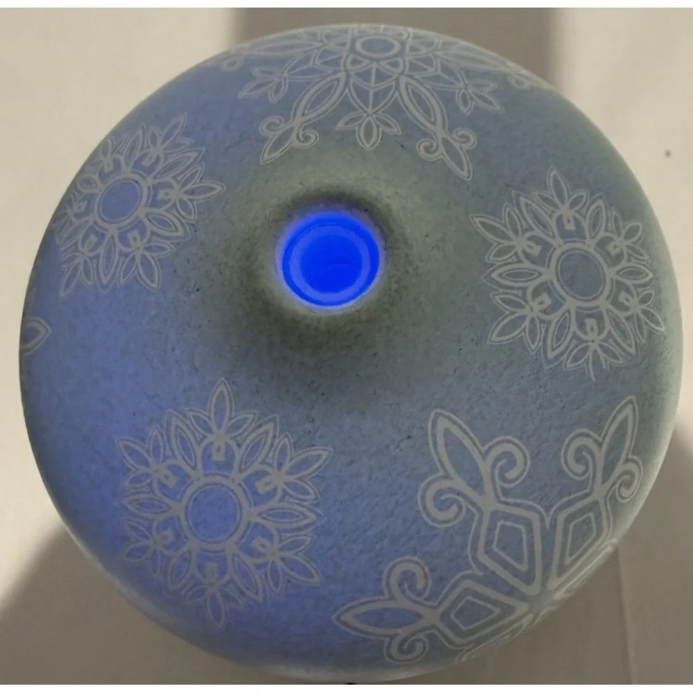Ceramic Oil‎ Diffuser Blue Snowflake Aromatherapy Lamp 16 Colors LED 6in EUC